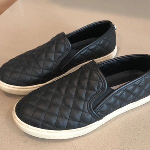 Steve madden slip on’s